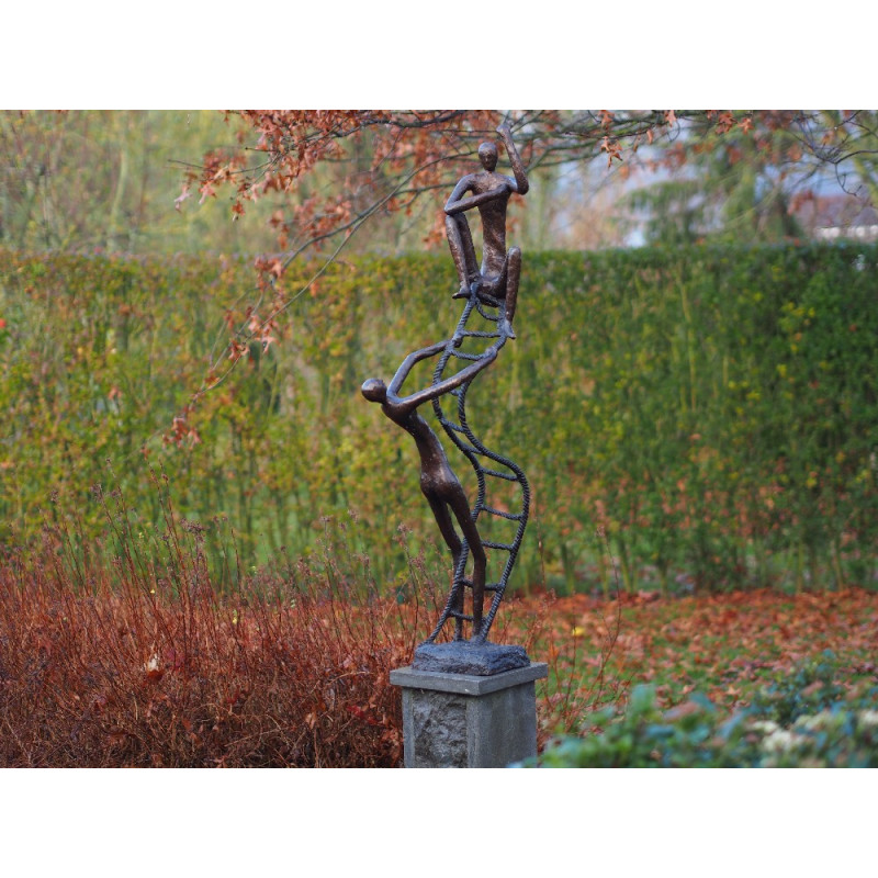 Sculpture bronze "La haut" par Ben Wouters