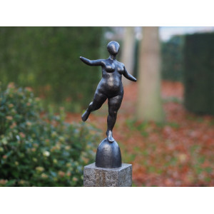 Sculpture bronze "Equilibre" par Ben Wouters