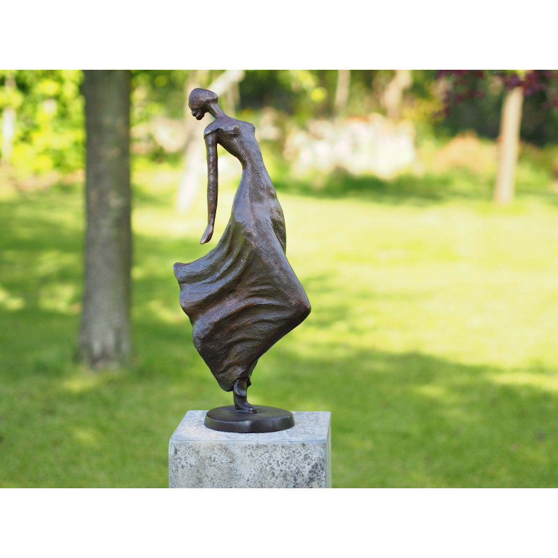 Sculpture bronze Femme au vent par Ben Wouters