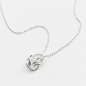 Intertwined rings pendant...