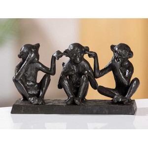 "Three wise monkeys" sculpture