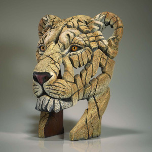 Yuna la Lionne - Sculpture Edge Yuna la Lionne - Sculpture Edge
