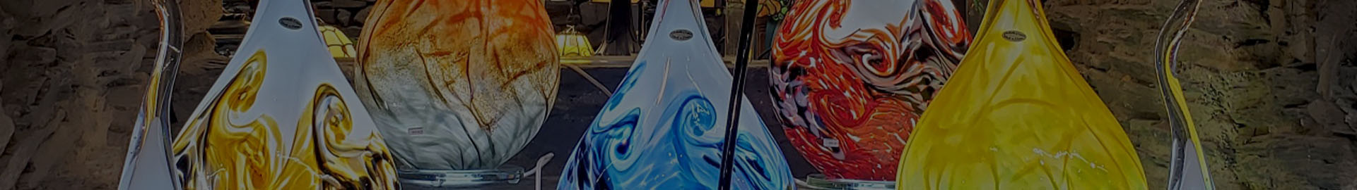 Flame lamps in mouth-blown crystal