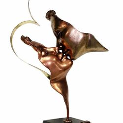 💕Très belle Saint Valentin à tous.tes💕 - Sculpture en bronze massif, conçue par Manel Vidal et fabriquée par la fonderie d'art Ebano - En exclusivité sur maison-artisans.com #saintvalentin #valentinesday2022 #bemyvalentine #jetaime #kiss #sculpture #art #amour #bronze #bronzedart #bronzeartist #bronzesculpture #sculptureenbronze #stvalentin #ideedeco #ideecadeau